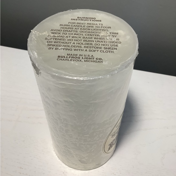 Vintage Bullfrog Light Co. Glow Candle - Picture 10 of 10